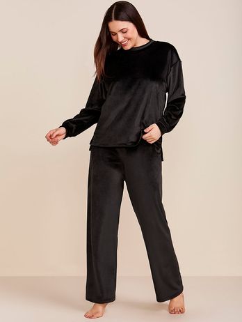 Long Plush Pajamas in Black Synchrony